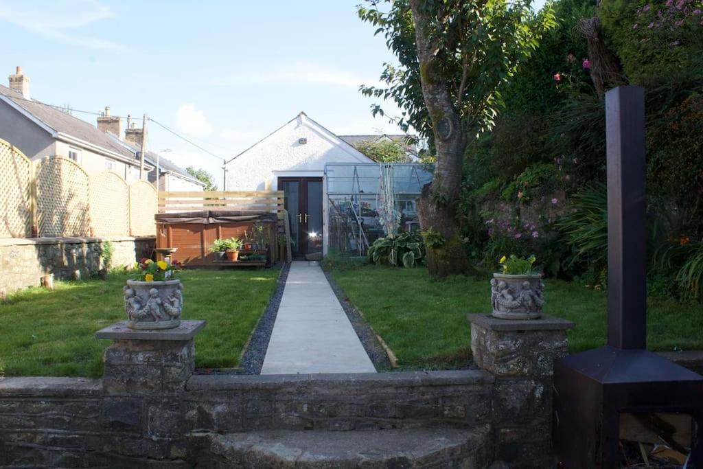 Cartref, 1860S Family Home. Bridgend  Exterior foto